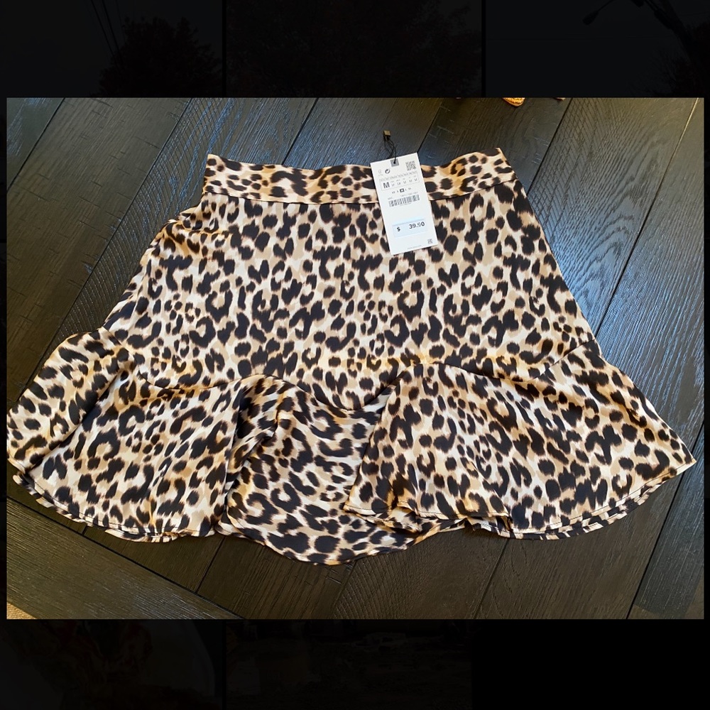 NEVER WORN silk leopard ZARA skirt
